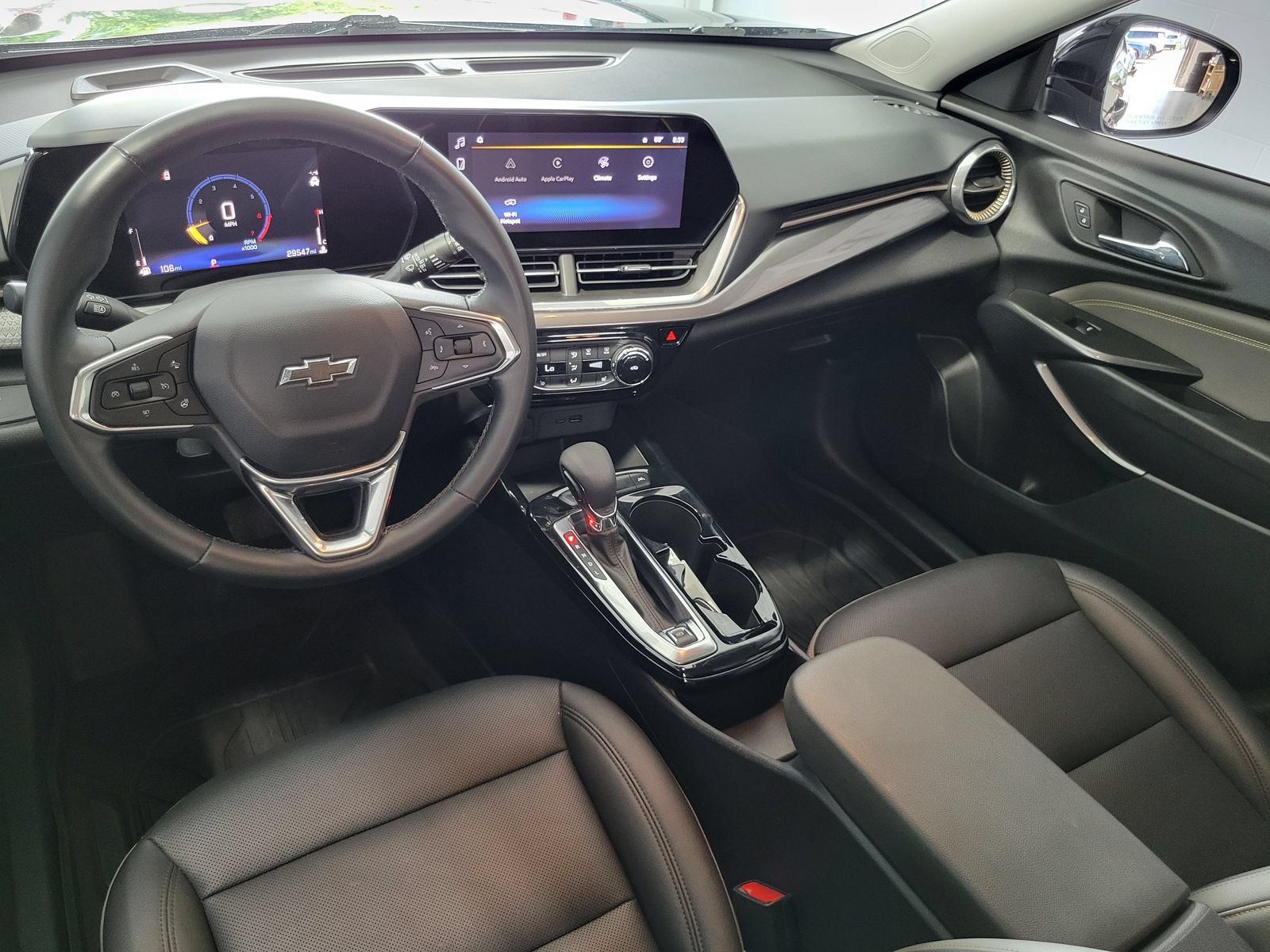Used 2024 Chevrolet Trax ACTIV w/ Driver Confidence Package FWD image 26