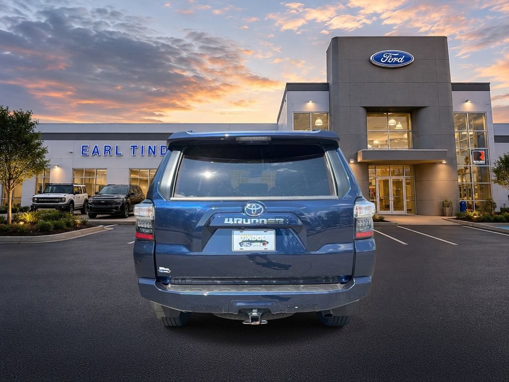 Used 2021 Toyota 4Runner SR5 Premium w/ Moonroof Package AWD/4WD image 6