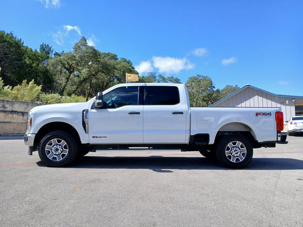 Certified 2025 Ford F250 XLT w/ FX4 Off-Road Package AWD/4WD image 6
