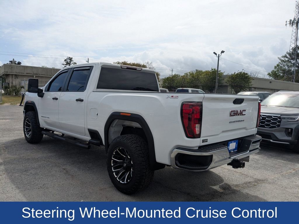 Used 2023 GMC Sierra 2500 Pro w/ Convenience Package image 3