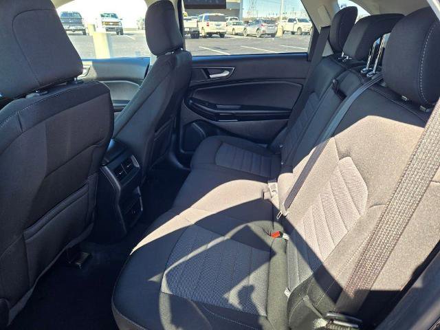 Certified 2024 Ford Edge SE w/ Black Appearance Package image 18