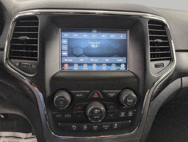 Used 2020 Jeep Grand Cherokee Laredo AWD/4WD image 8