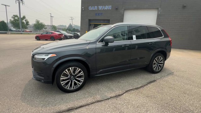 Used 2021 Volvo XC90 T6 Momentum AWD/4WD image 5