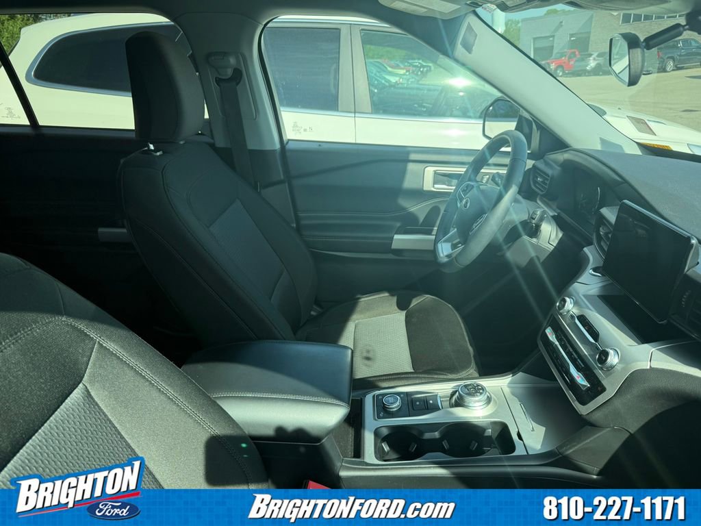 Certified 2024 Ford Explorer XLT AWD/4WD image 7