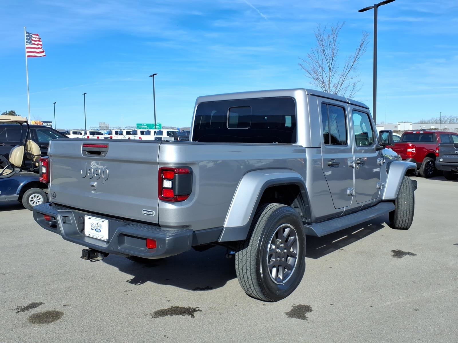 Used 2020 Jeep Gladiator Overland image 5