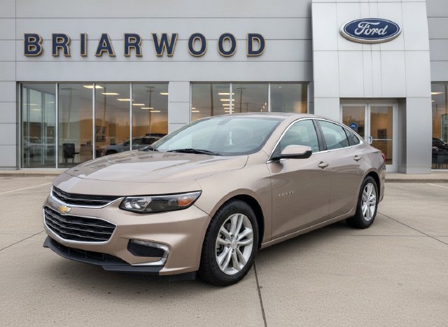Used 2018 Chevrolet Malibu Hybrid w/ Leather Package
