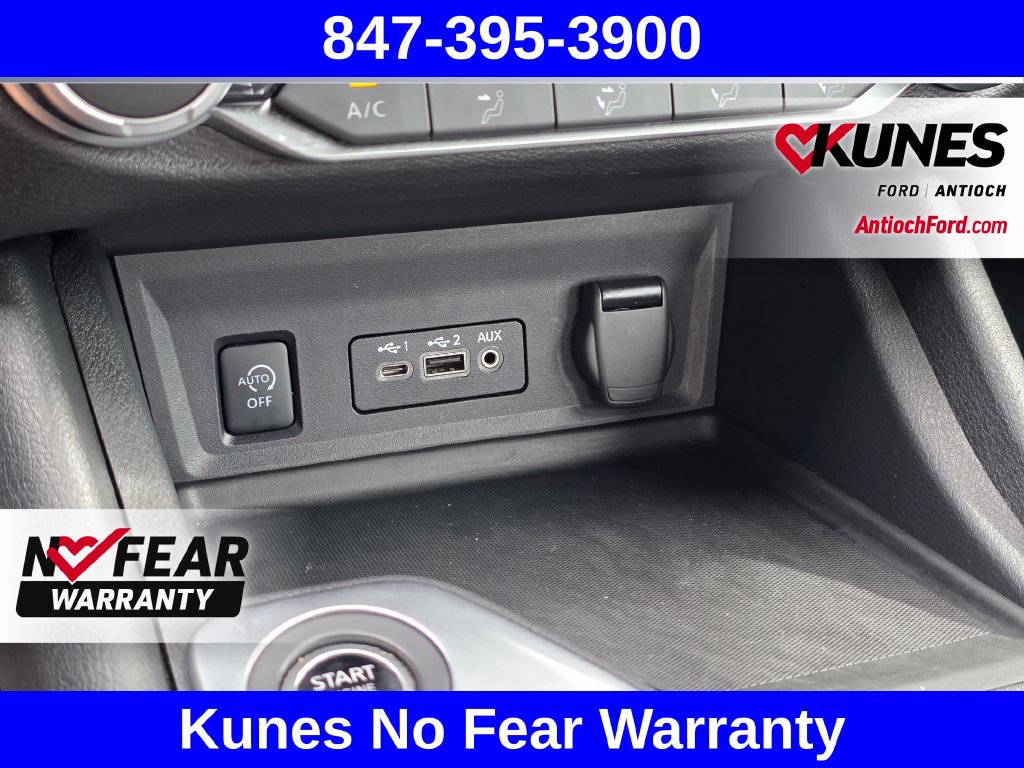 Used 2024 Nissan Sentra SV FWD image 43