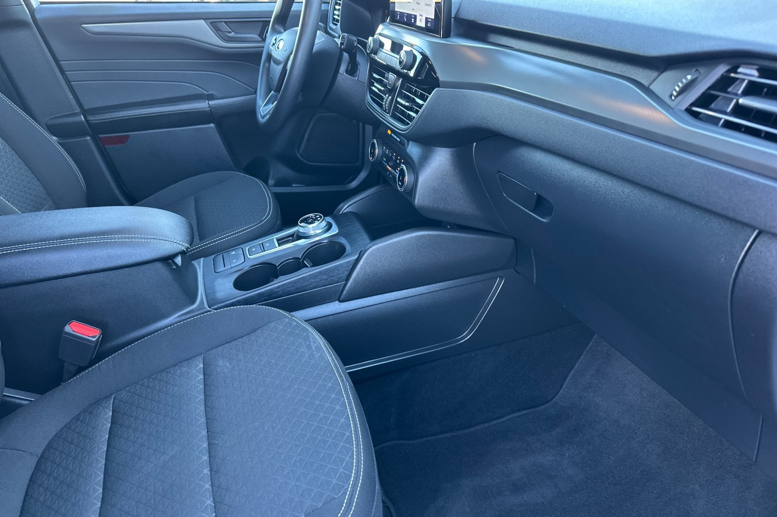 Certified 2025 Ford Escape Active FWD image 16