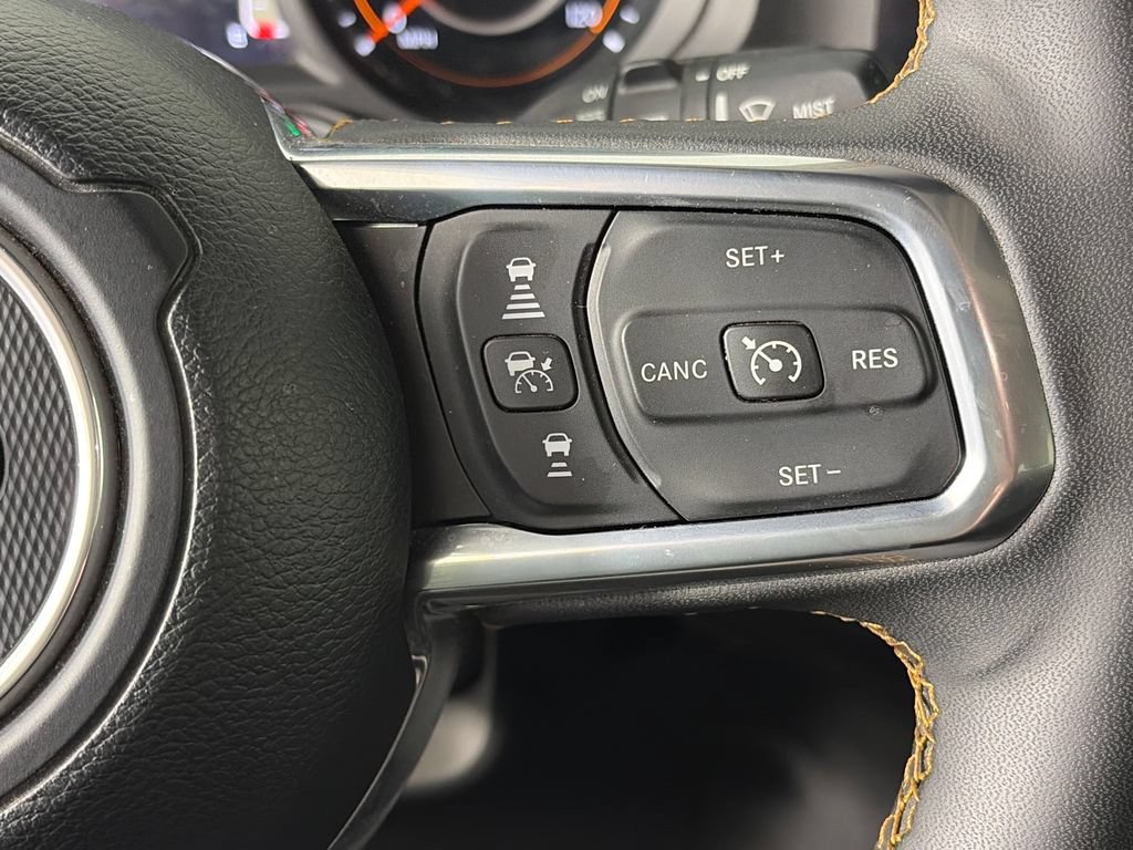 Used 2024 Jeep Wrangler Unlimited Sahara AWD/4WD image 18