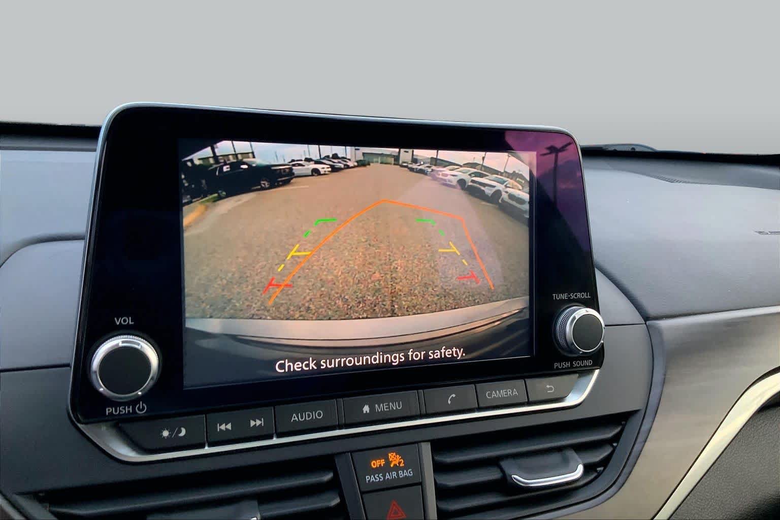 Used 2024 Nissan Altima 2.5 SV FWD image 27