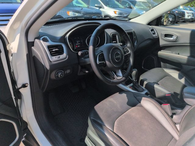 Used 2020 Jeep Compass Latitude w/ Cold Weather Group AWD/4WD image 29