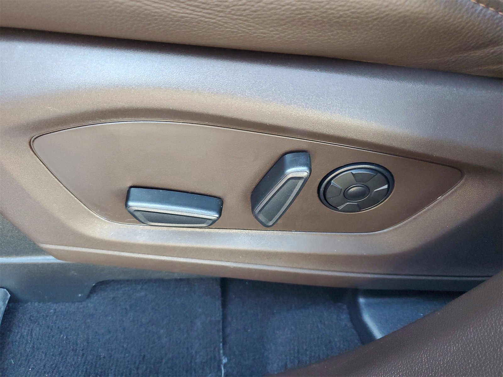 Certified 2022 Ford Explorer King Ranch image 19