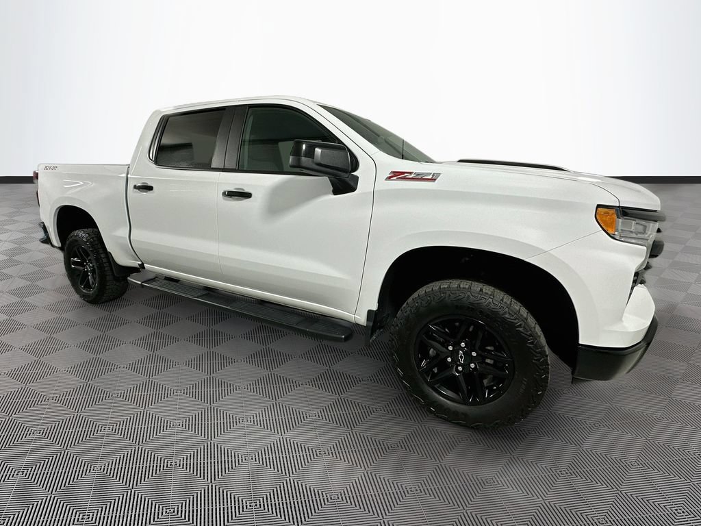 Used 2025 Chevrolet Silverado 1500 LT Trail Boss w/ Protection Package AWD/4WD image 11