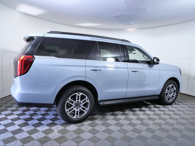 Certified 2025 Ford Expedition Active AWD/4WD image 8