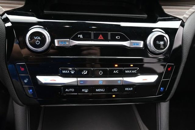 Certified 2023 Ford Explorer Limited w/ Equipment Group 301A AWD/4WD image 25