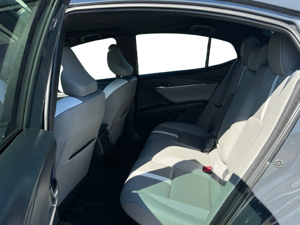 Used 2026 Toyota Camry SE w/ Multimedia Upgrade Package FWD image 21