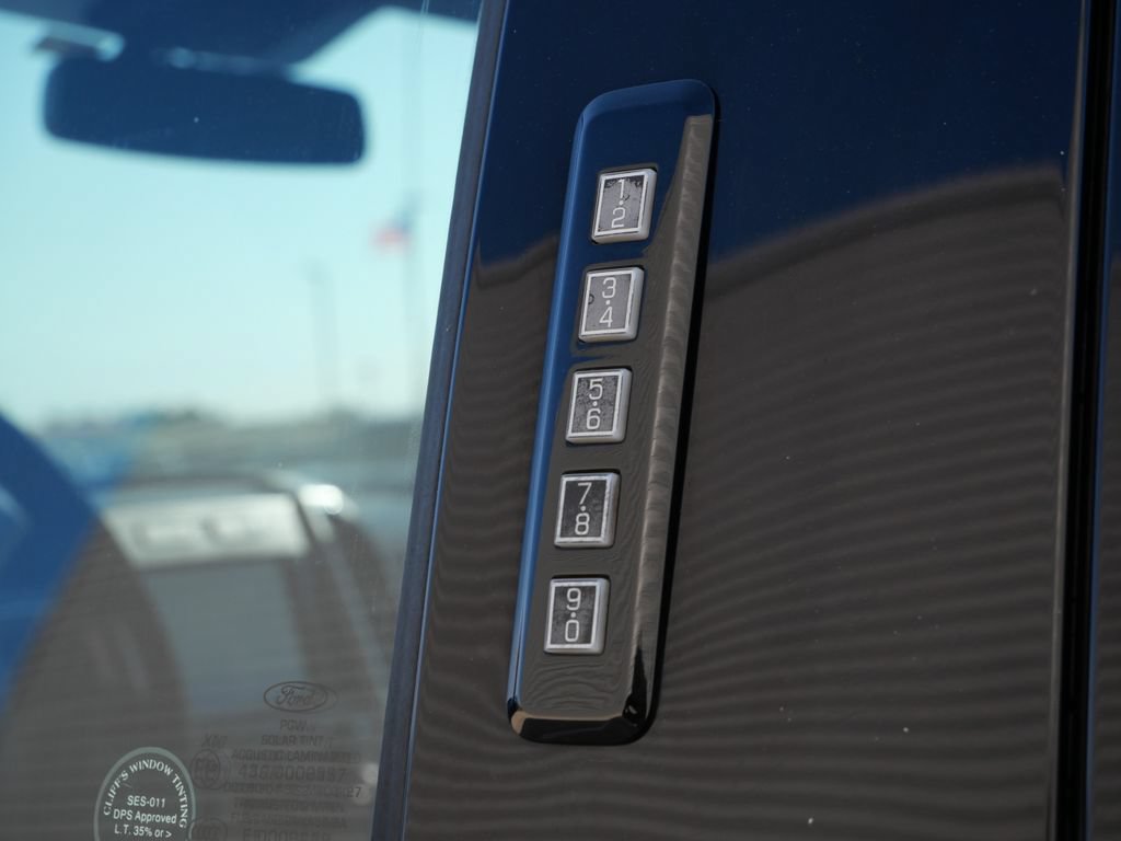 Certified 2019 Ford F150 Lariat AWD/4WD image 14