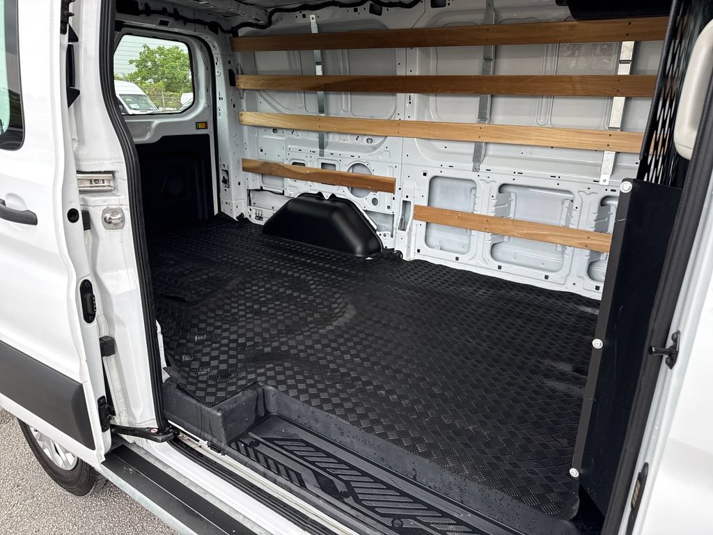 Certified 2025 Ford Transit 250 Low Roof w/ Exterior Upgrade Package RWD image 24