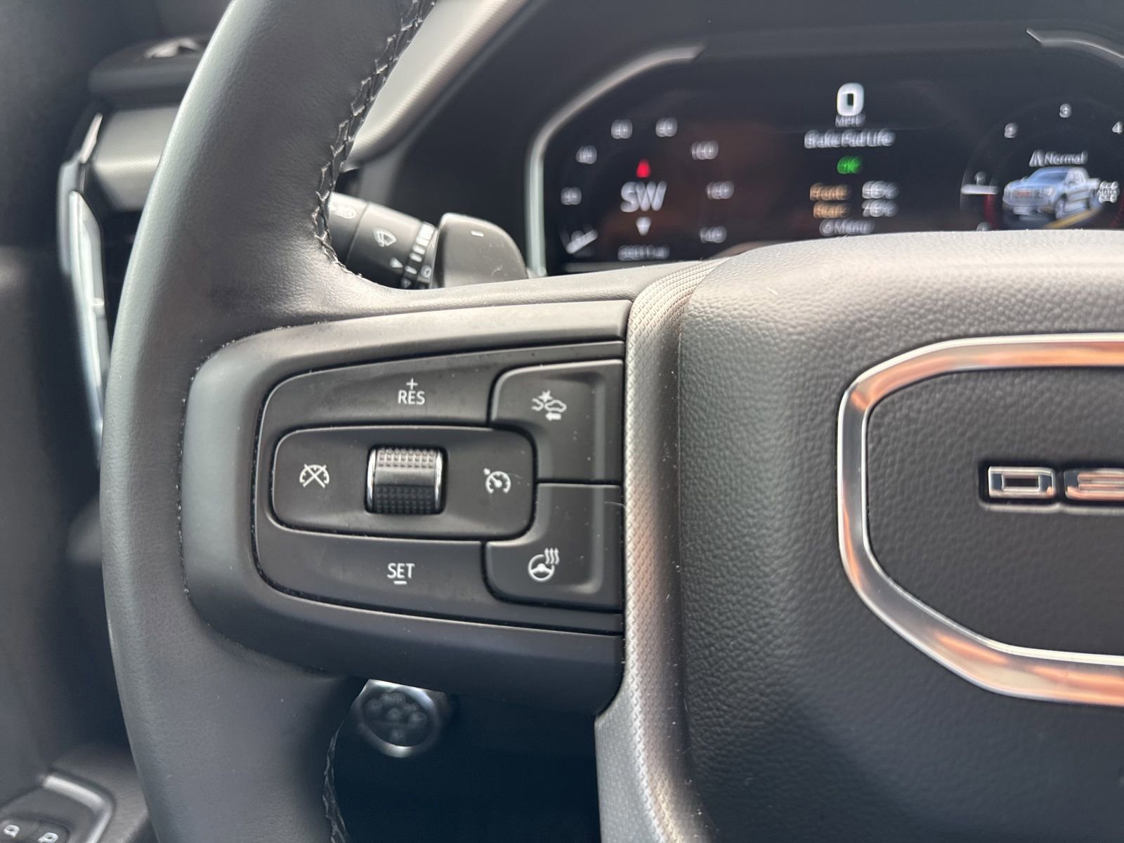 Used 2023 GMC Sierra 1500 Denali w/ Denali Reserve Package AWD/4WD image 24