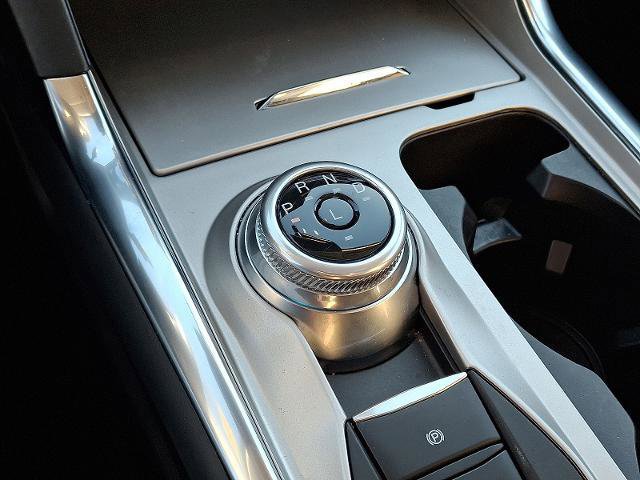 Certified 2022 Ford Explorer Limited w/ Limited Technology Package image 16