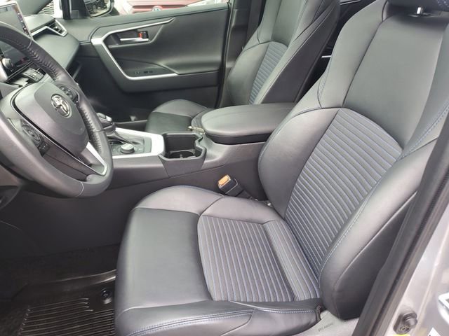 Used 2022 Toyota RAV4 XSE w/ XSE Grade Weather Package image 30
