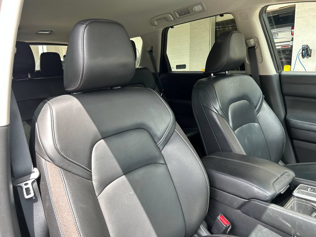 Used 2023 Nissan Pathfinder SL FWD image 15