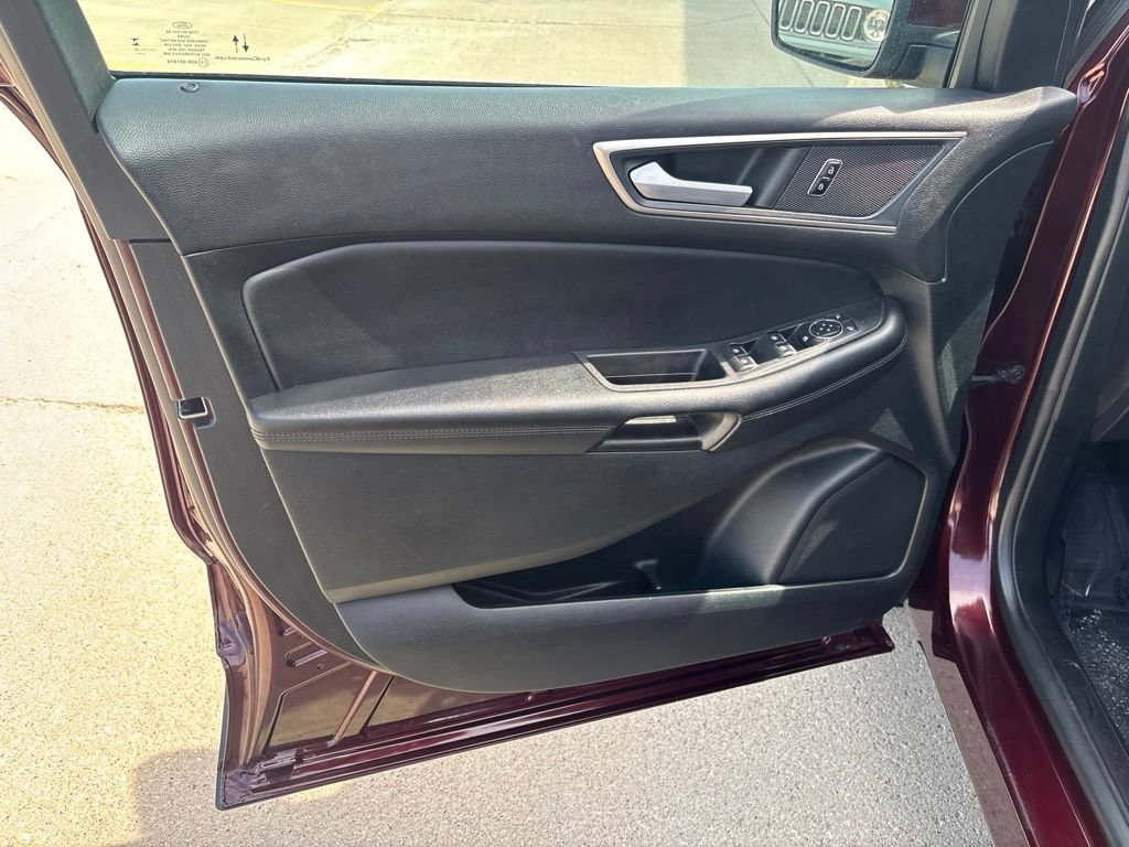 Certified 2023 Ford Edge SEL w/ Convenience Package AWD/4WD image 12