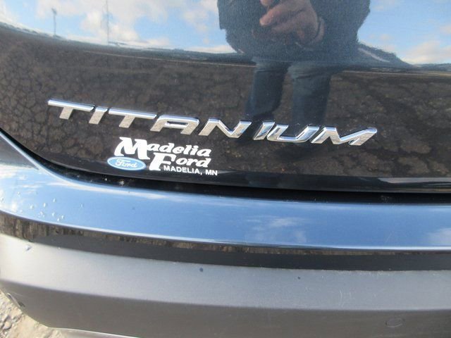 Certified 2022 Ford Edge Titanium w/ Class II Trailer Tow Package image 43