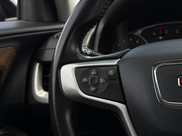 Used 2020 GMC Terrain SLE w/ Driver Convenience Package FWD image 9