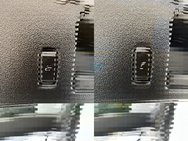 Certified 2022 Ford Escape Titanium w/ Titanium Elite Package image 30