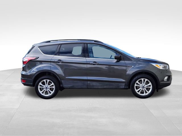 Certified 2018 Ford Escape SE w/ SE Sync 3 Package AWD/4WD image 11