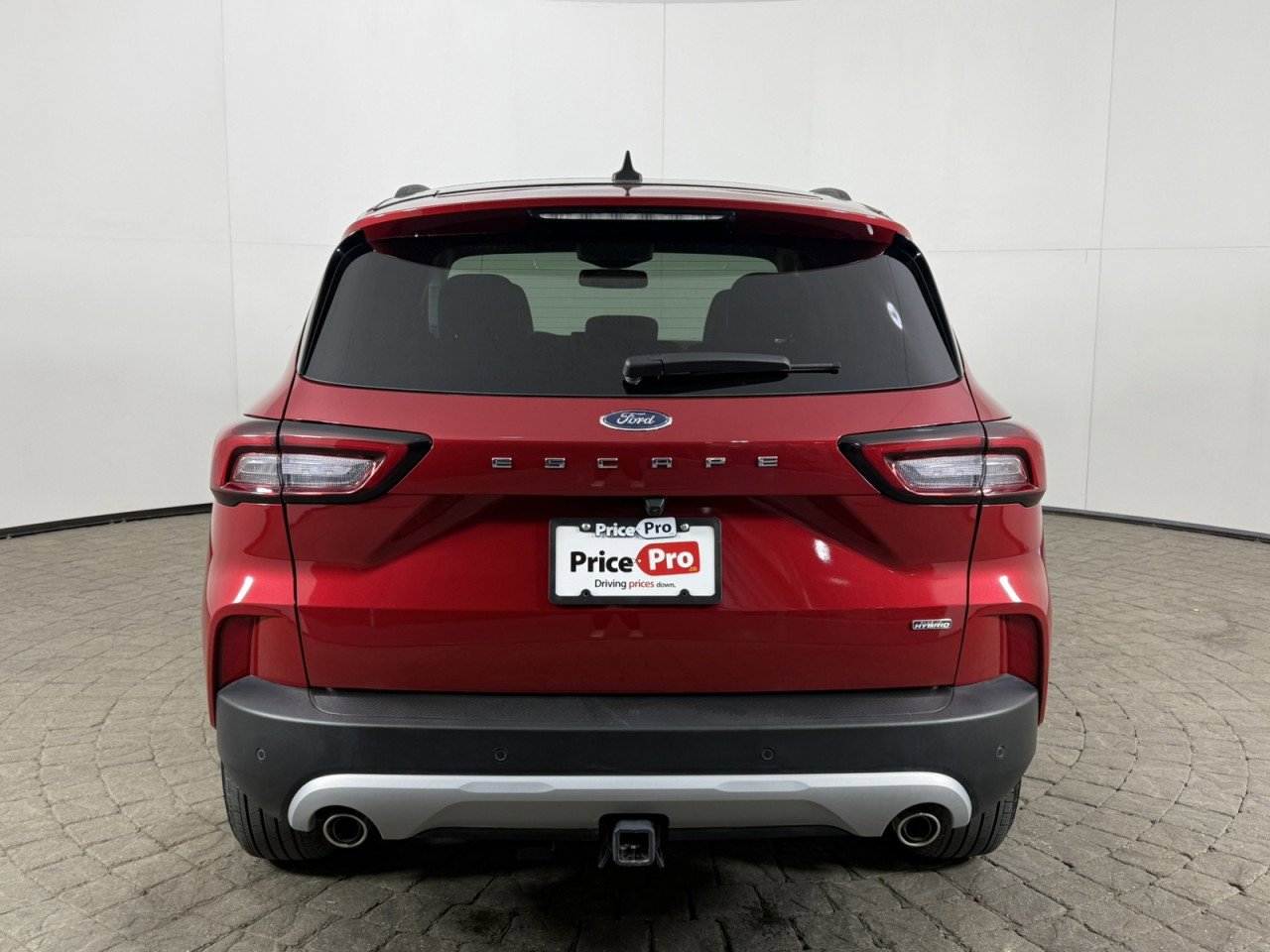 Certified 2025 Ford Escape SE w/ PHEV Premium Package FWD image 6