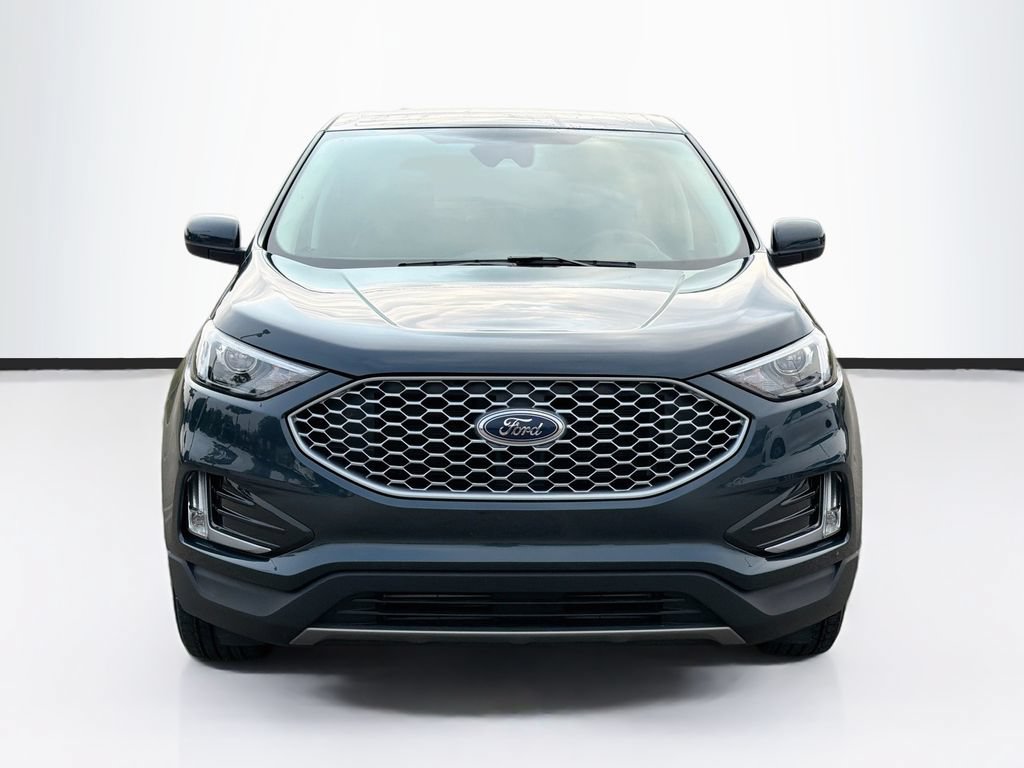 Certified 2024 Ford Edge SEL w/ Convenience Package AWD/4WD image 2