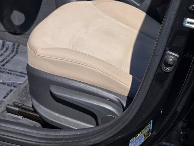 Used 2018 Hyundai Elantra SEL w/ Cargo Package FWD image 19