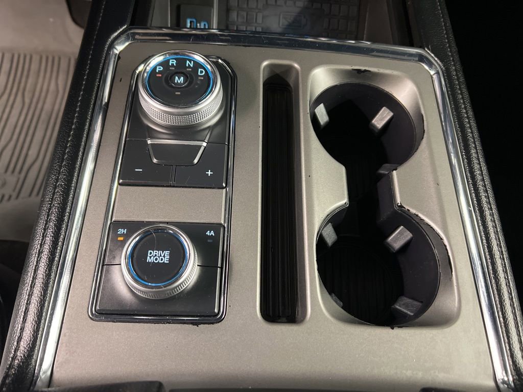Certified 2020 Ford Expedition XLT w/ Equipment Group 202A AWD/4WD image 16