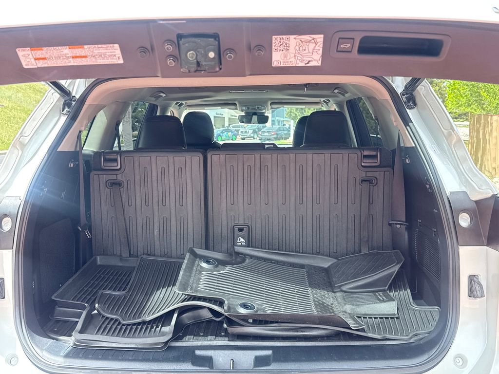 Used 2023 Toyota Highlander Limited AWD/4WD image 7