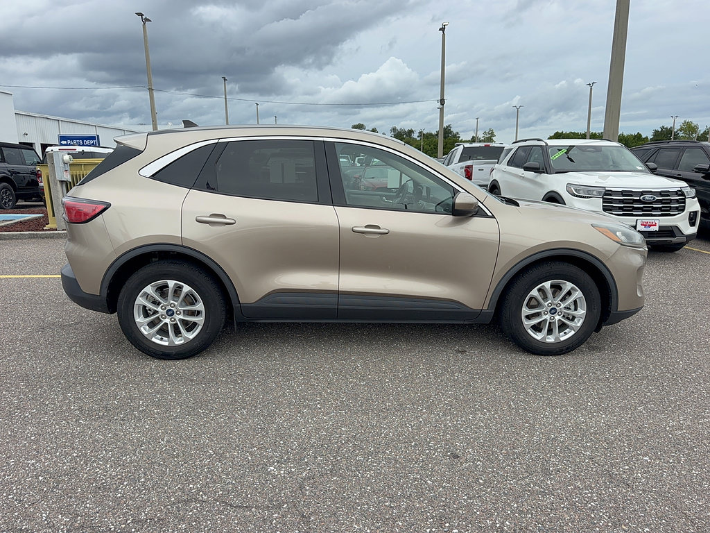 Certified 2020 Ford Escape SE FWD image 5