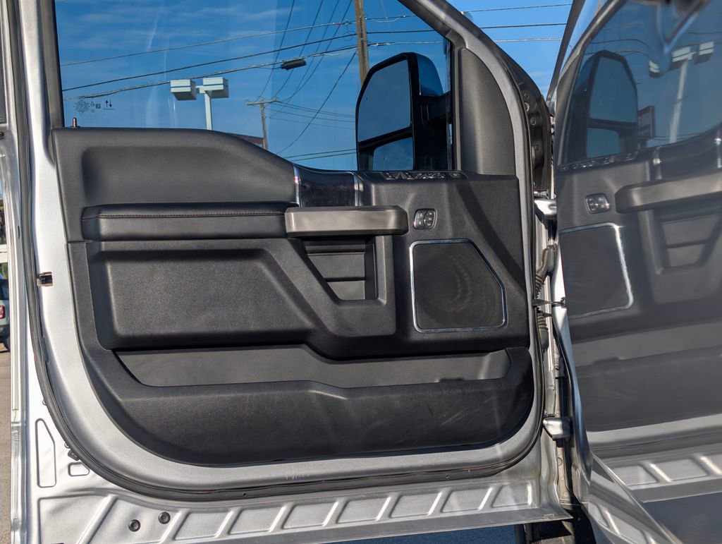 Certified 2021 Ford F250 Platinum w/ FX4 Off-Road Package AWD/4WD image 24