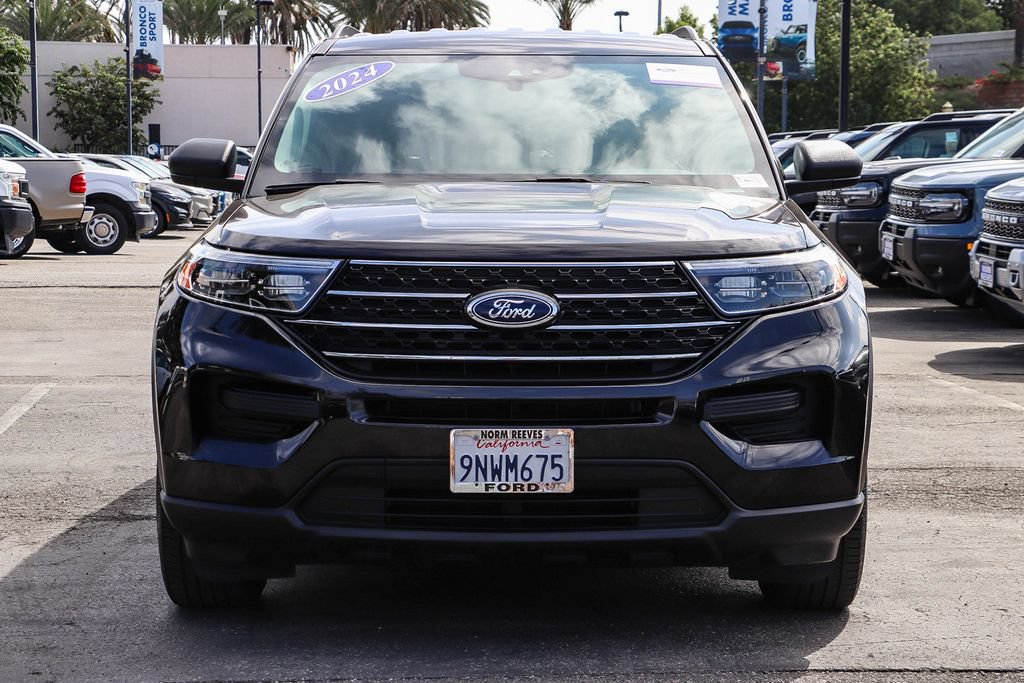 Certified 2024 Ford Explorer XLT RWD image 2