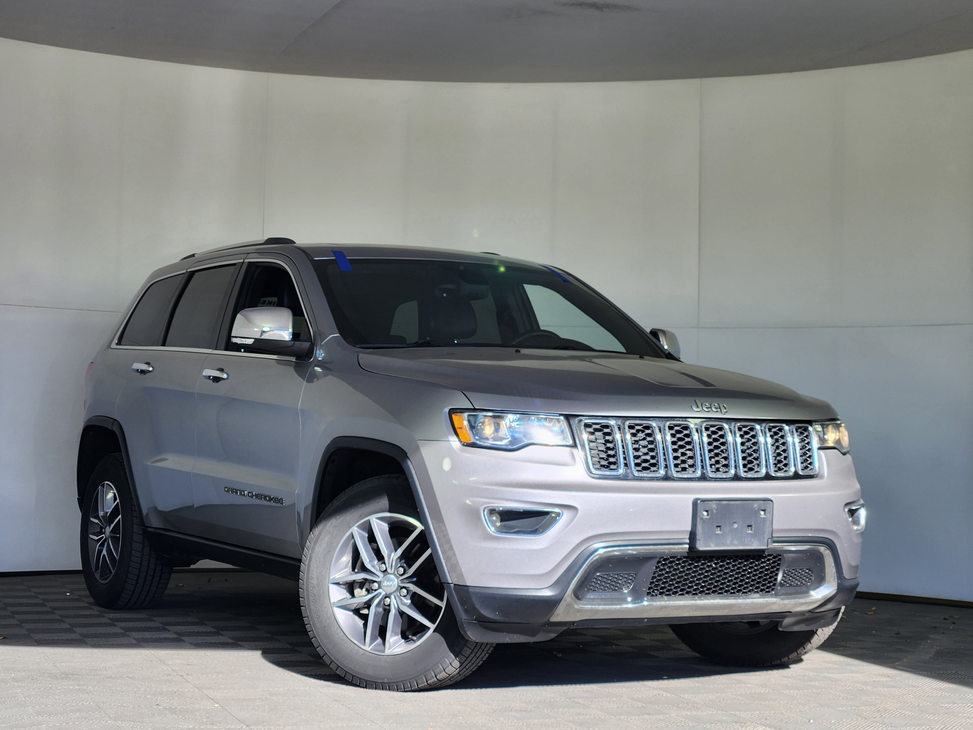 Used 2018 Jeep Grand Cherokee Limited