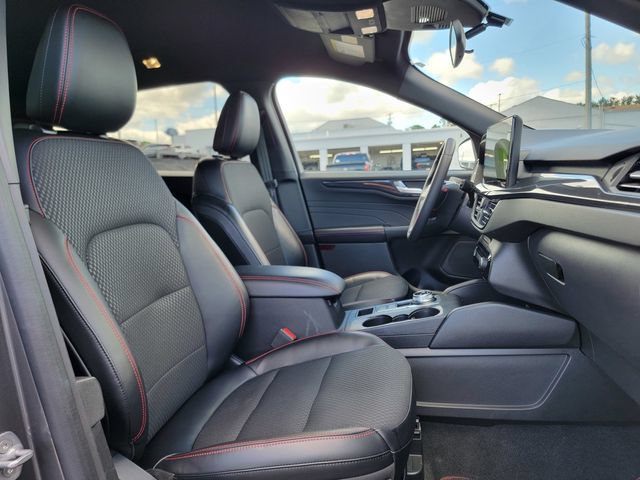 Certified 2023 Ford Escape ST-Line w/ Tech Pack #1 AWD/4WD image 24