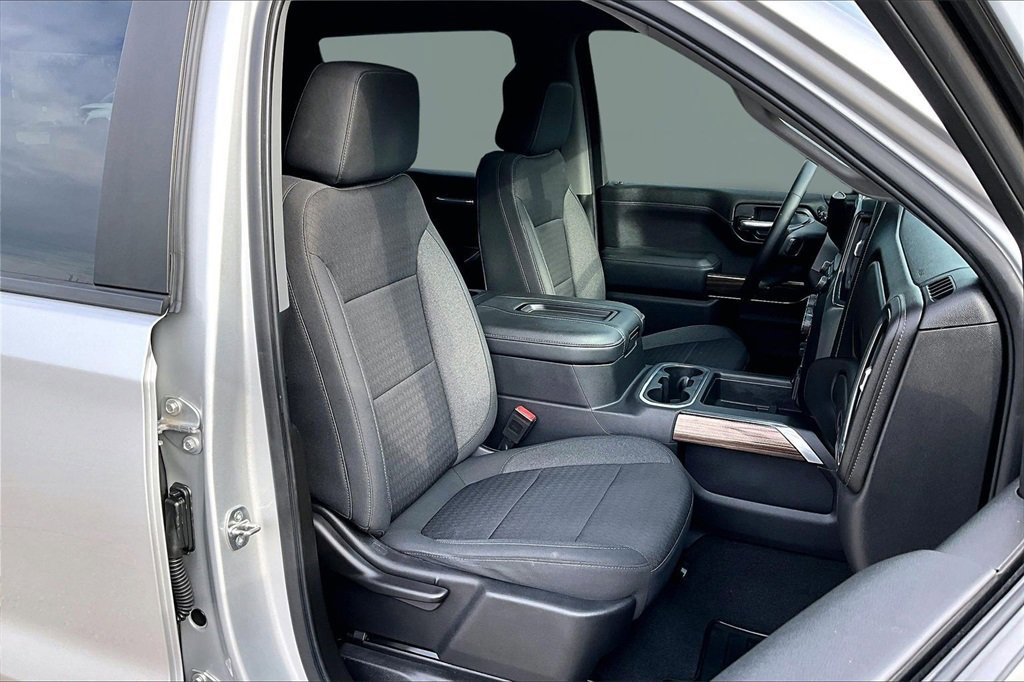 Used 2020 Chevrolet Silverado 1500 RST w/ Texas Edition image 9