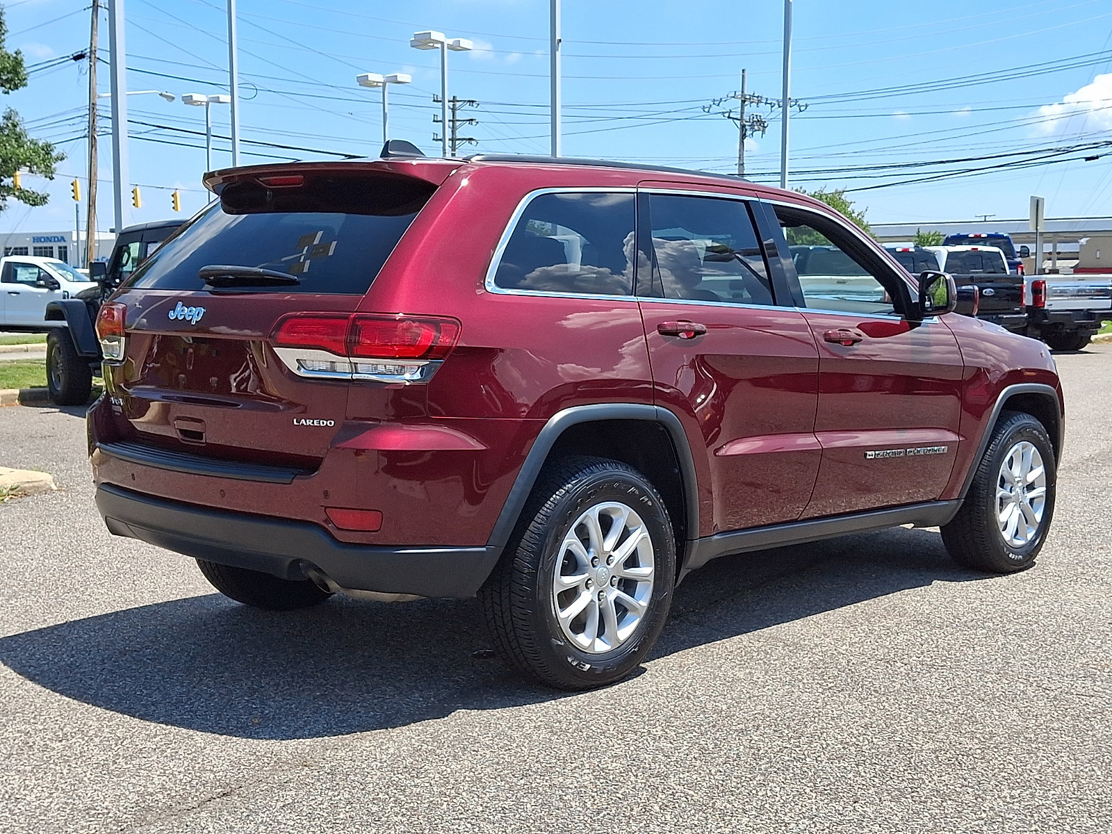 Used 2022 Jeep Grand Cherokee Laredo X AWD/4WD image 11