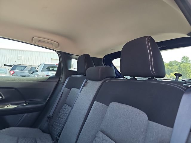 Used 2025 Nissan Kicks SV FWD image 13