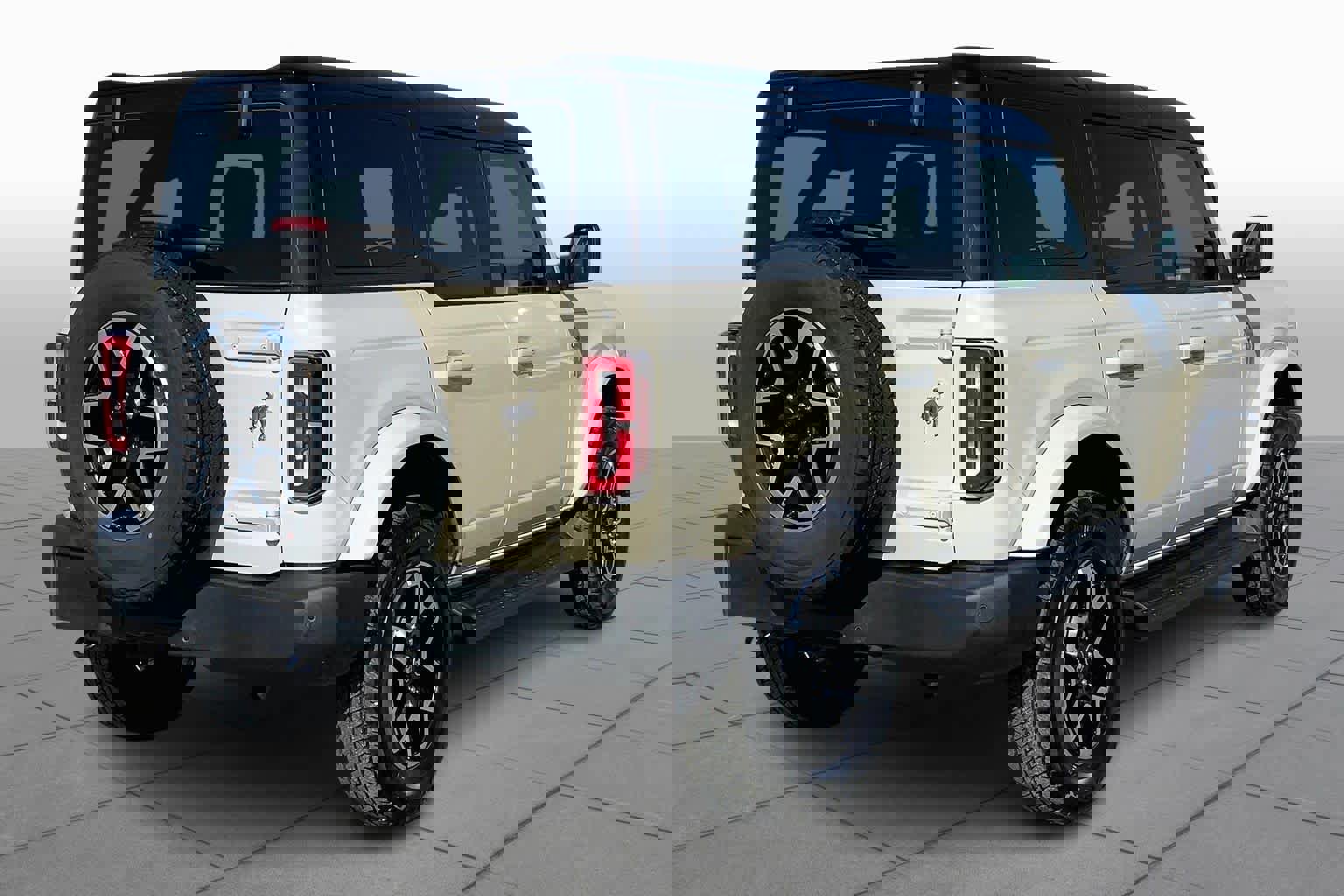 Certified 2025 Ford Bronco Outer Banks image 3