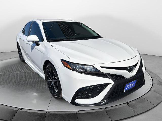 Used 2023 Toyota Camry SE