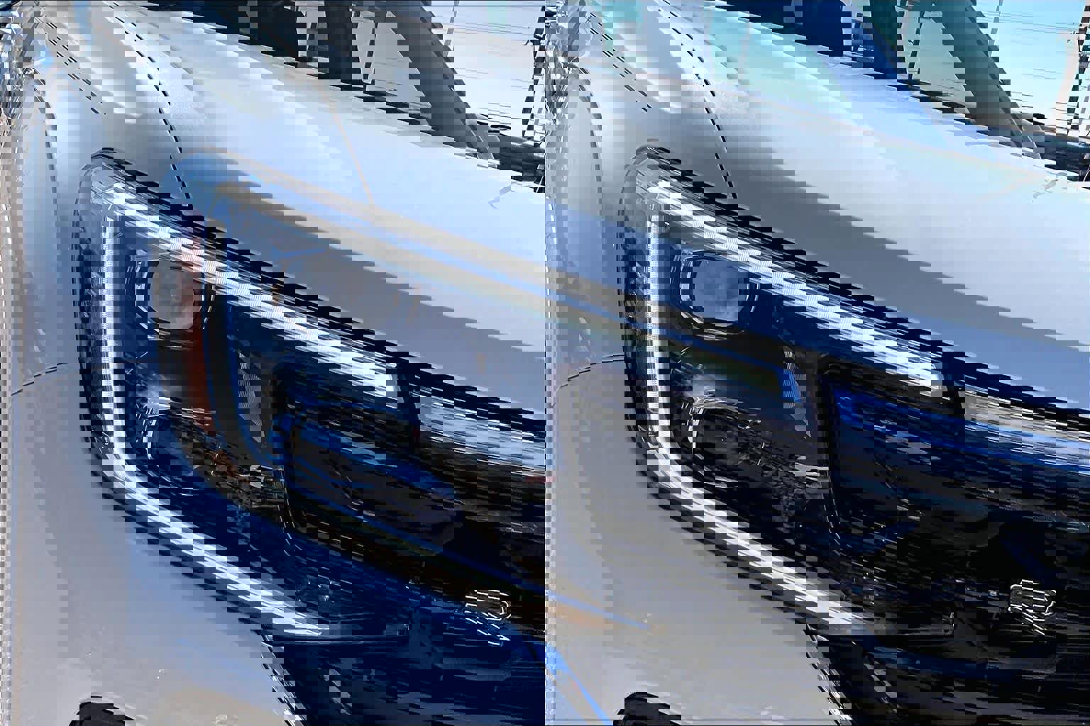 Used 2025 Volkswagen Atlas SEL Premium R-Line image 27