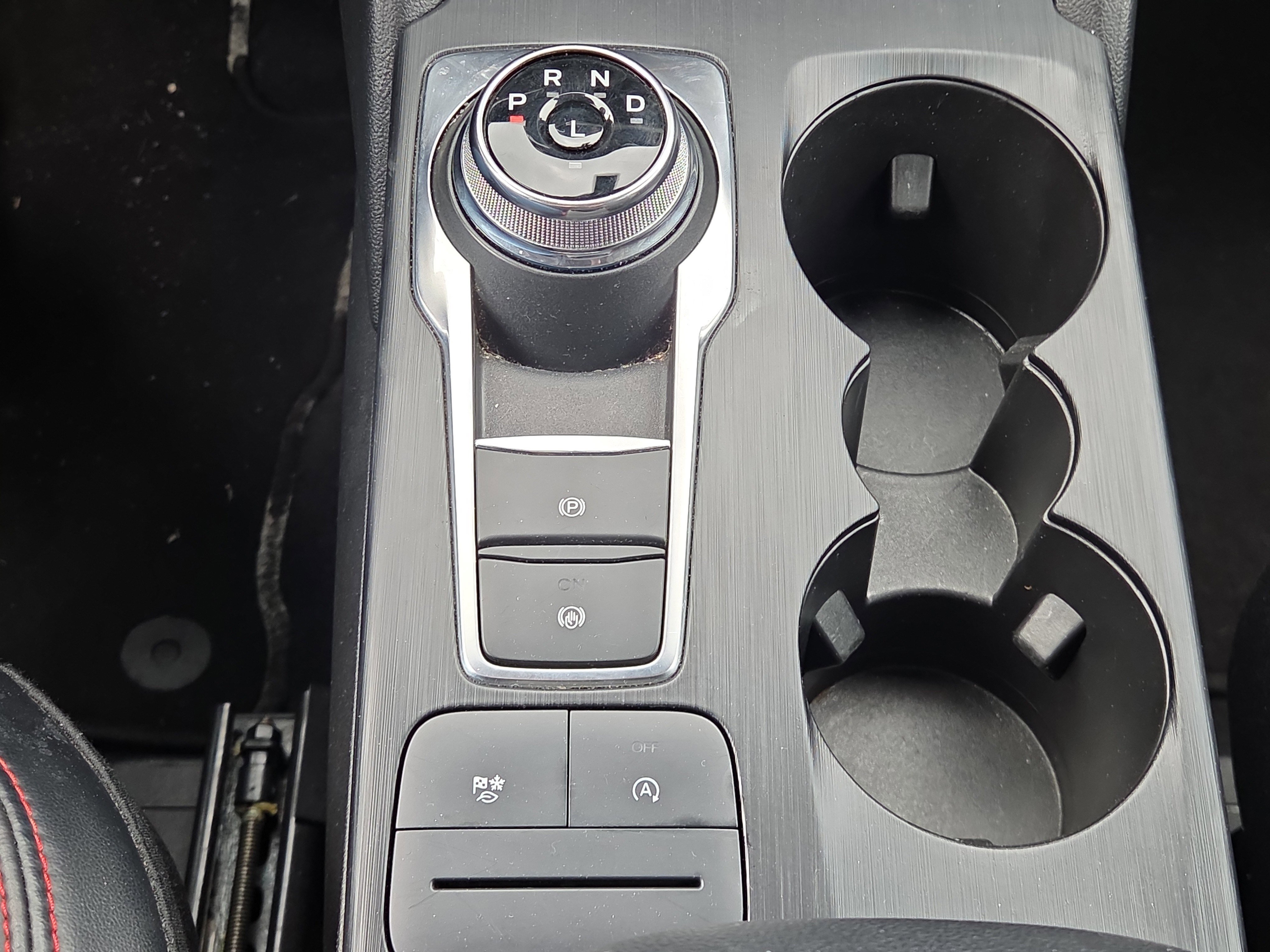 Certified 2025 Ford Escape ST-Line image 25