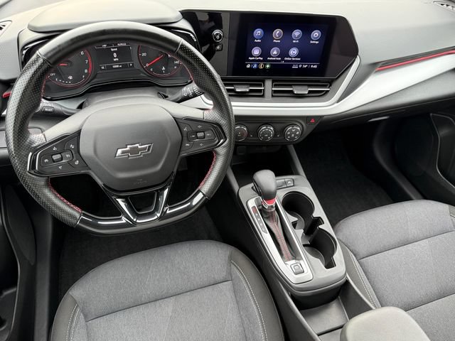 Used 2024 Chevrolet Trax RS w/ Driver Confidence Package FWD image 34