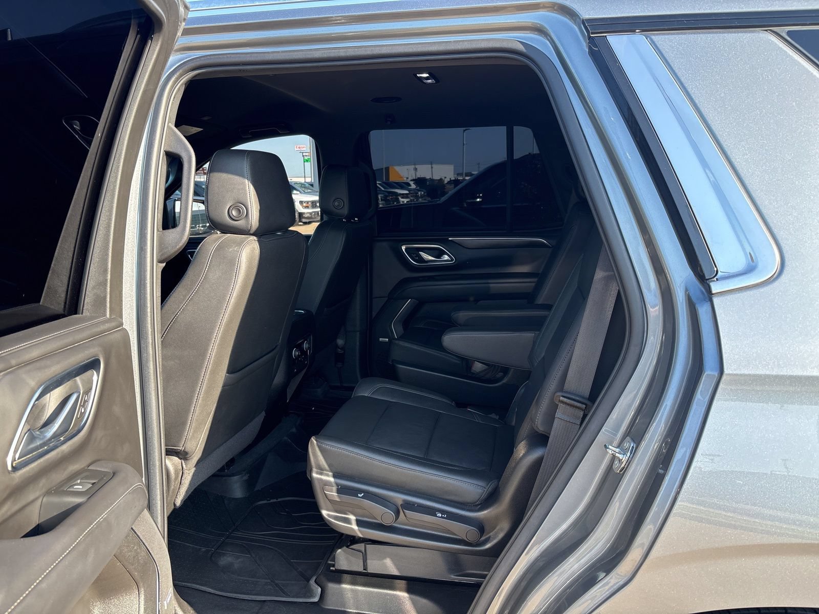 Used 2022 Chevrolet Tahoe LT RWD image 13